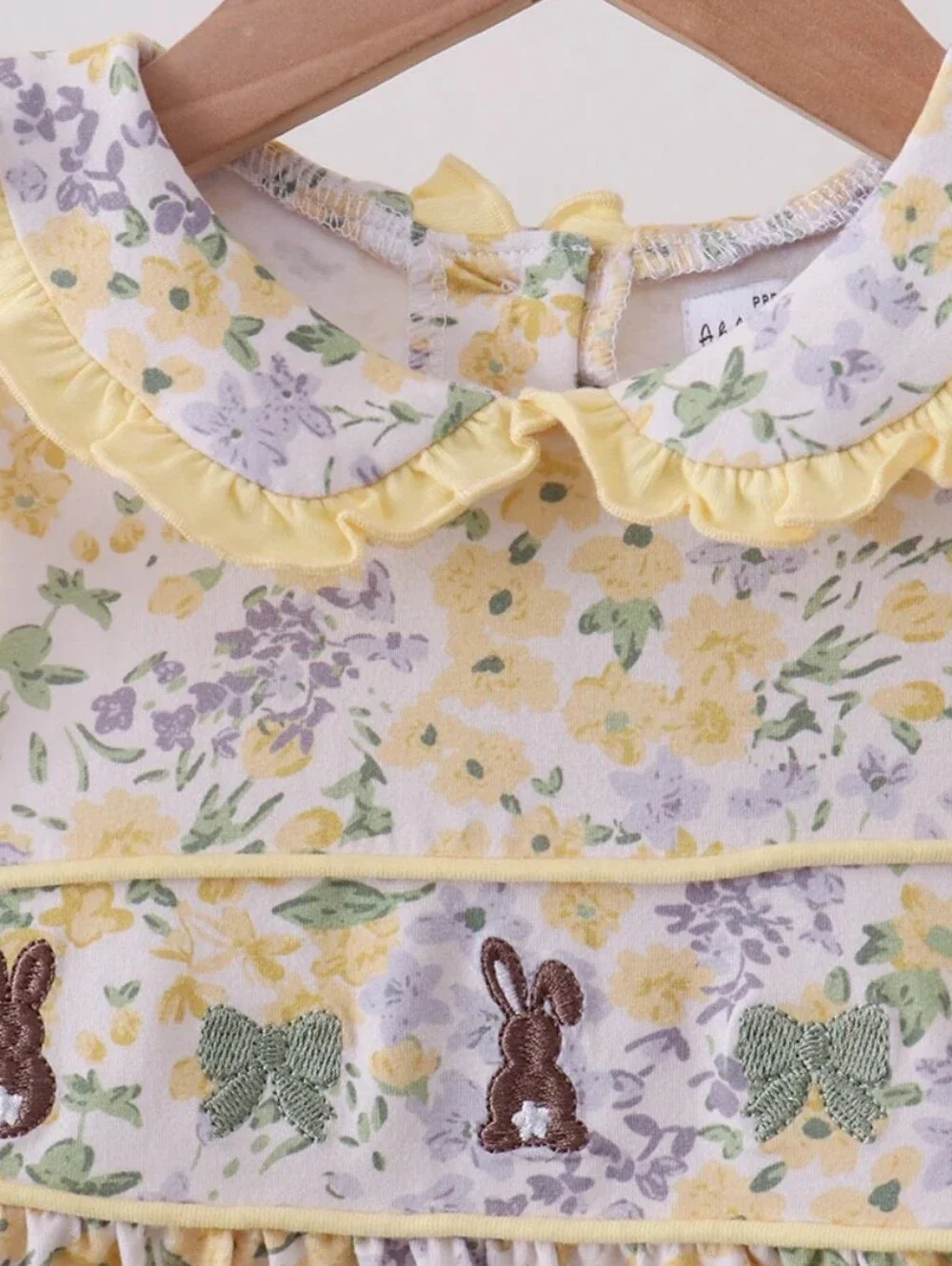 NWT- ABBY & EVIE EMBROIDERED BUNNIES Yellow Floral Ruffle Collar Kids Dress